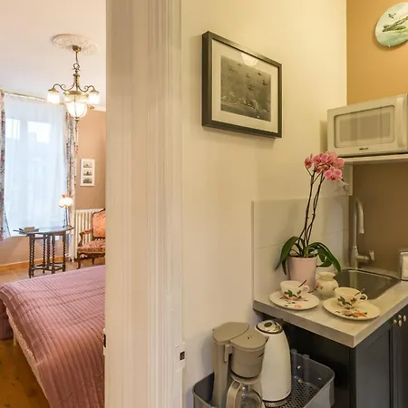 Pensjonat Dday Aviators 4*