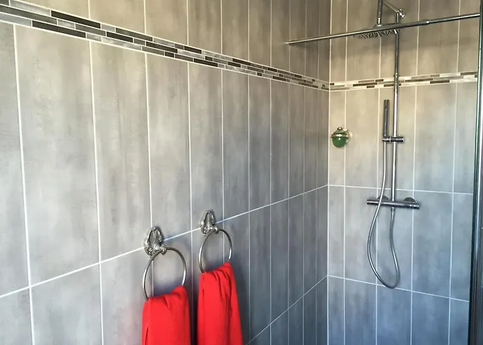 Dday Aviators Guest house